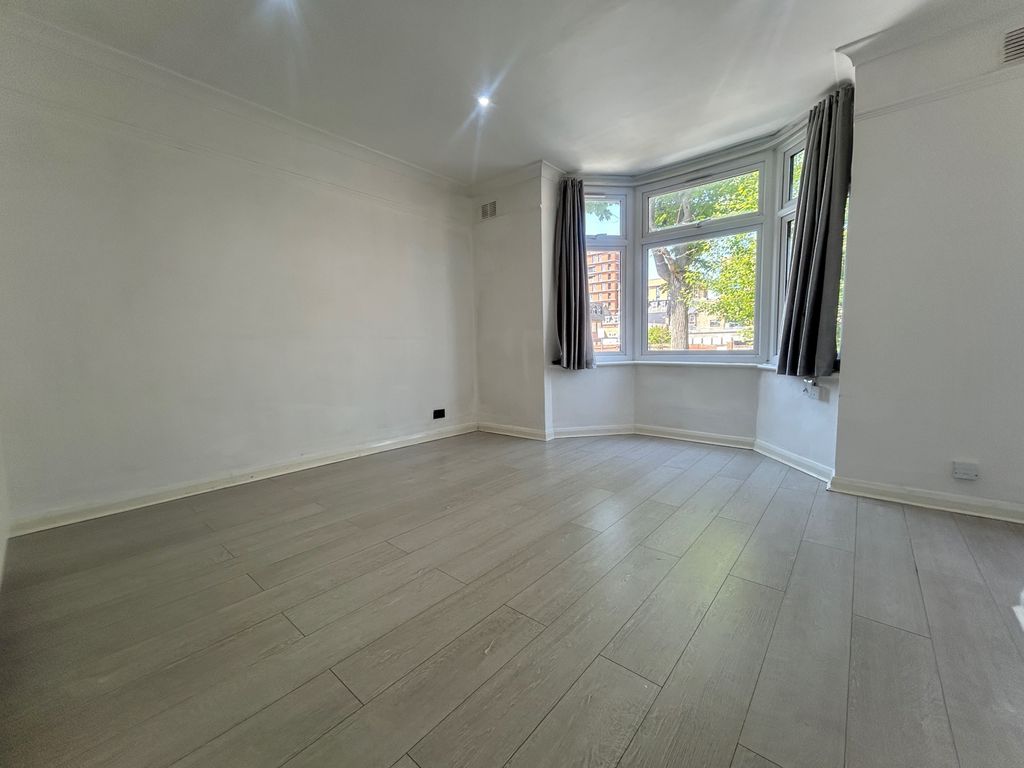 Property photo 2 of 13 Gallery