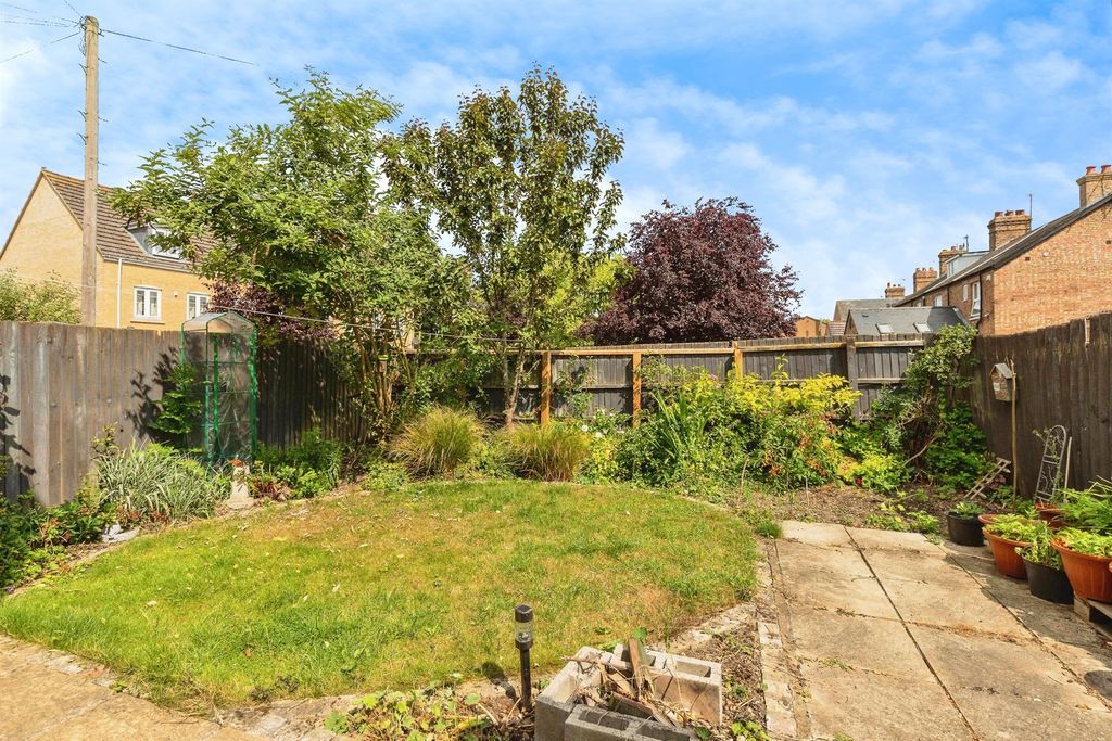 Property photo 2 of 15