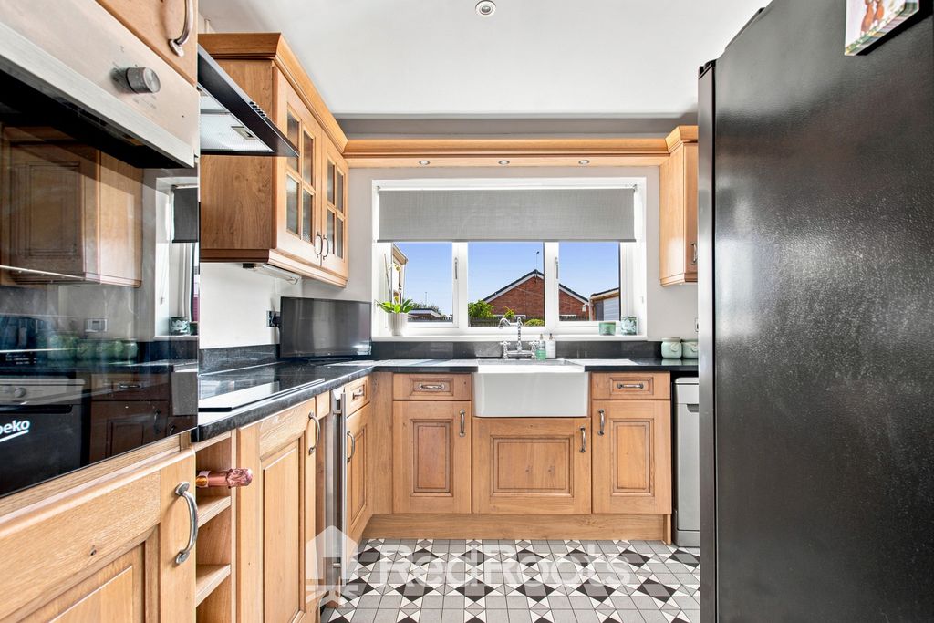 Property photo 3 of 26 5188465