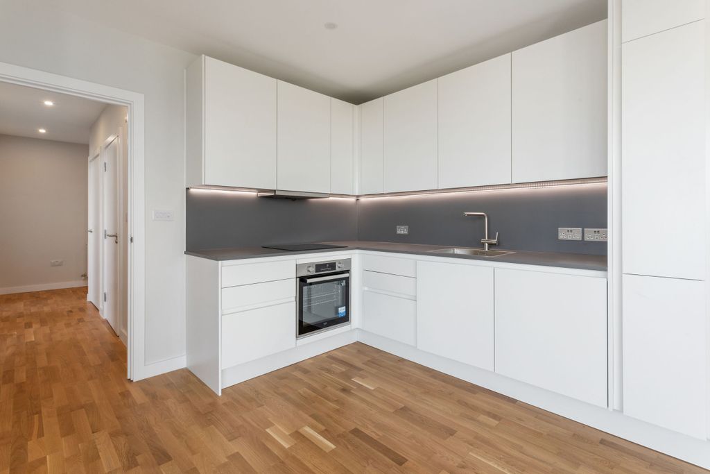 Property photo 2 of 13 Kitchen