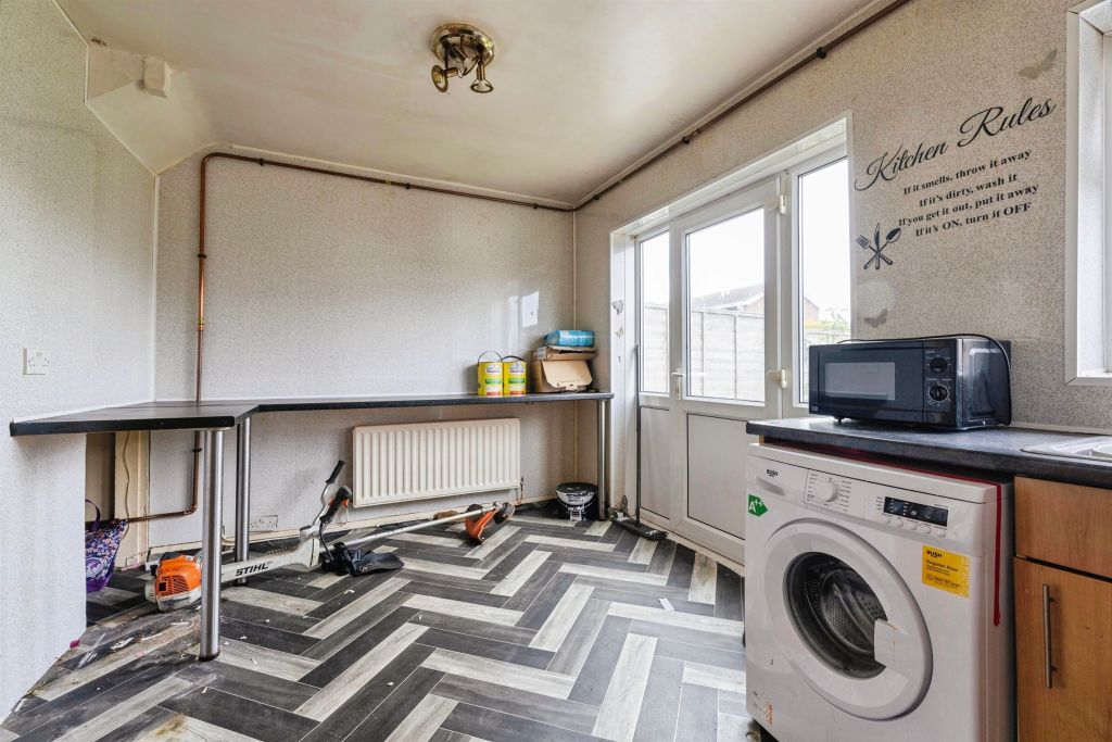 Property photo 3 of 14