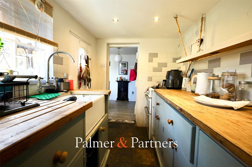 Property photo 3 of 10 Picture No. 06
