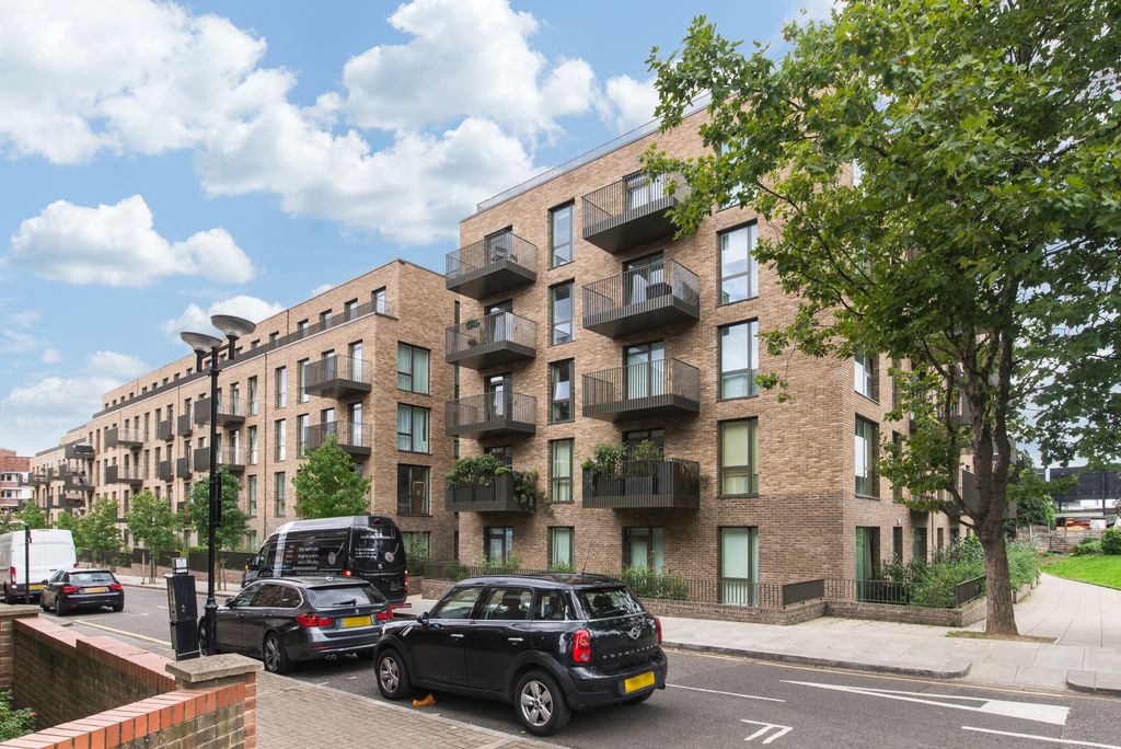 Property photo 3 of 12 Exterior