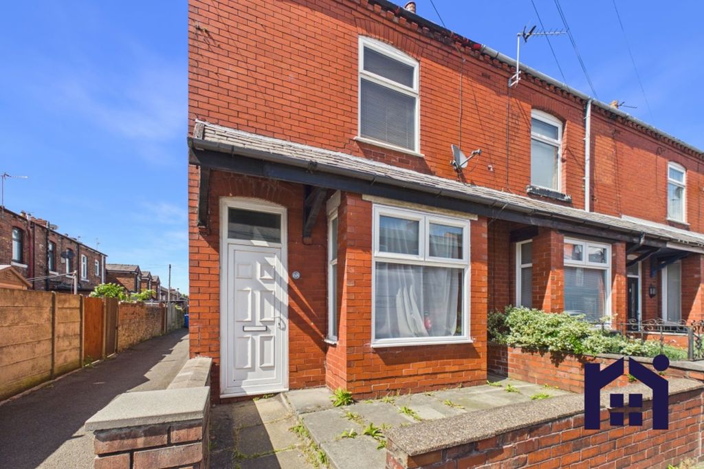 Property photo 1 of 19