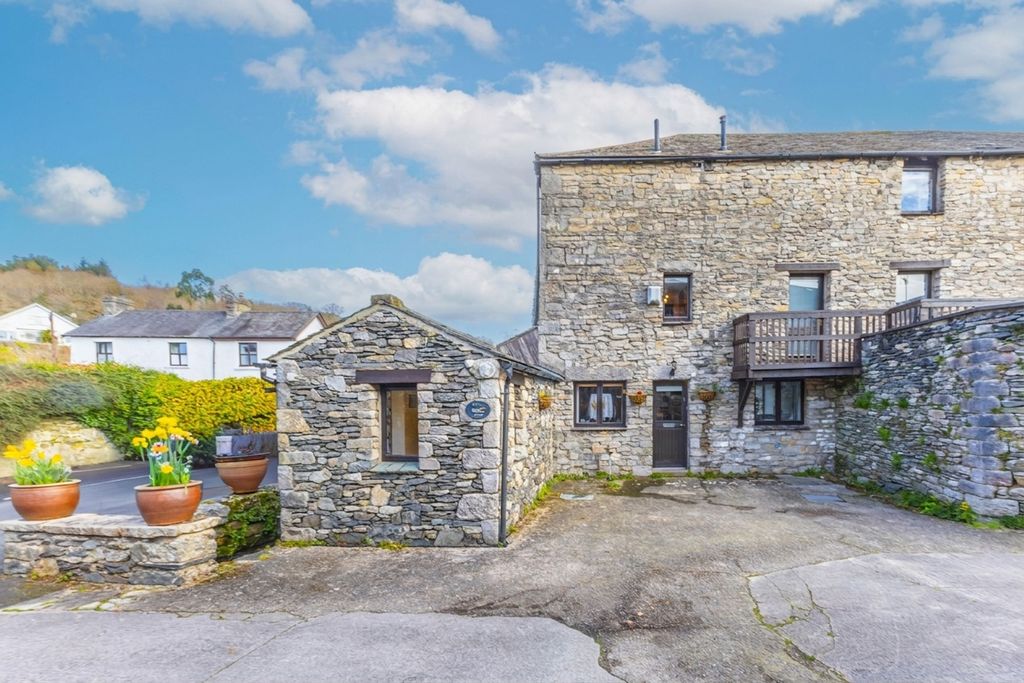 Property photo 1 of 23