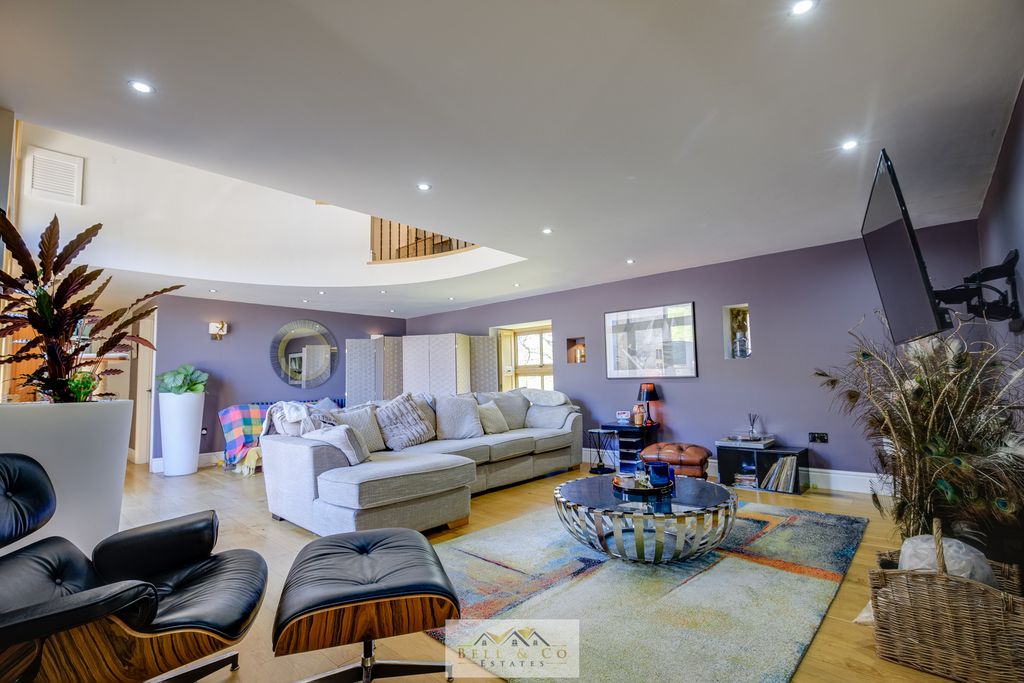 Additional image 5 of 7 bed barn conversion for saleBankside, Brightholmlee, Sheffield S35