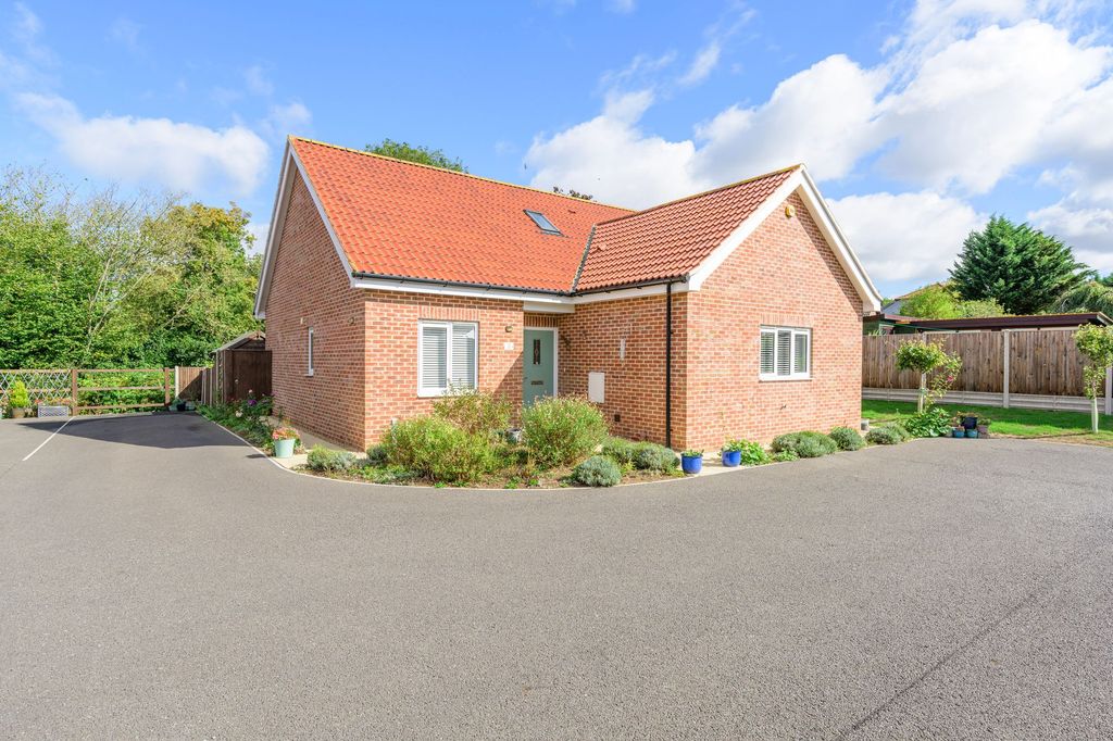 Property photo 1 of 23