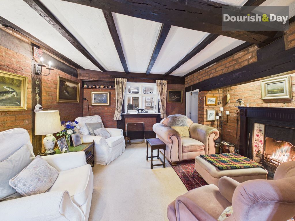 Property photo 2 of 36