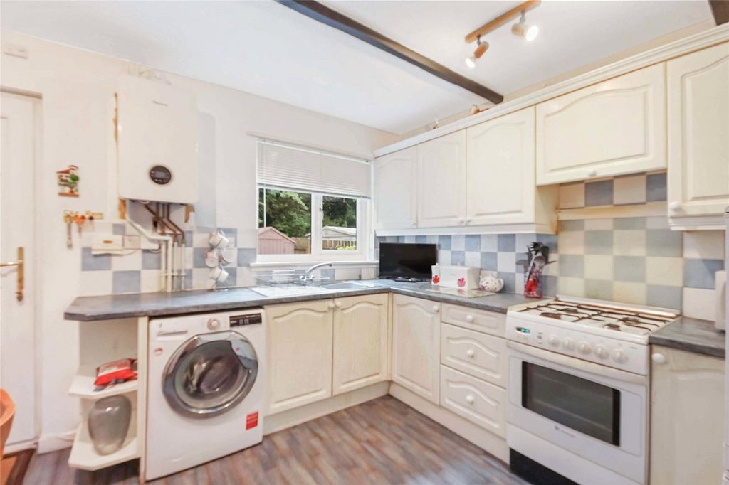 Property photo 3 of 31 Picture No. 30