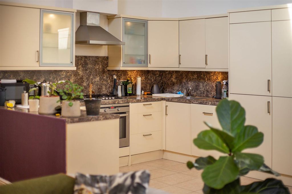 Property photo 3 of 16 5-58-Thistledene-0038 Copy.Jpg