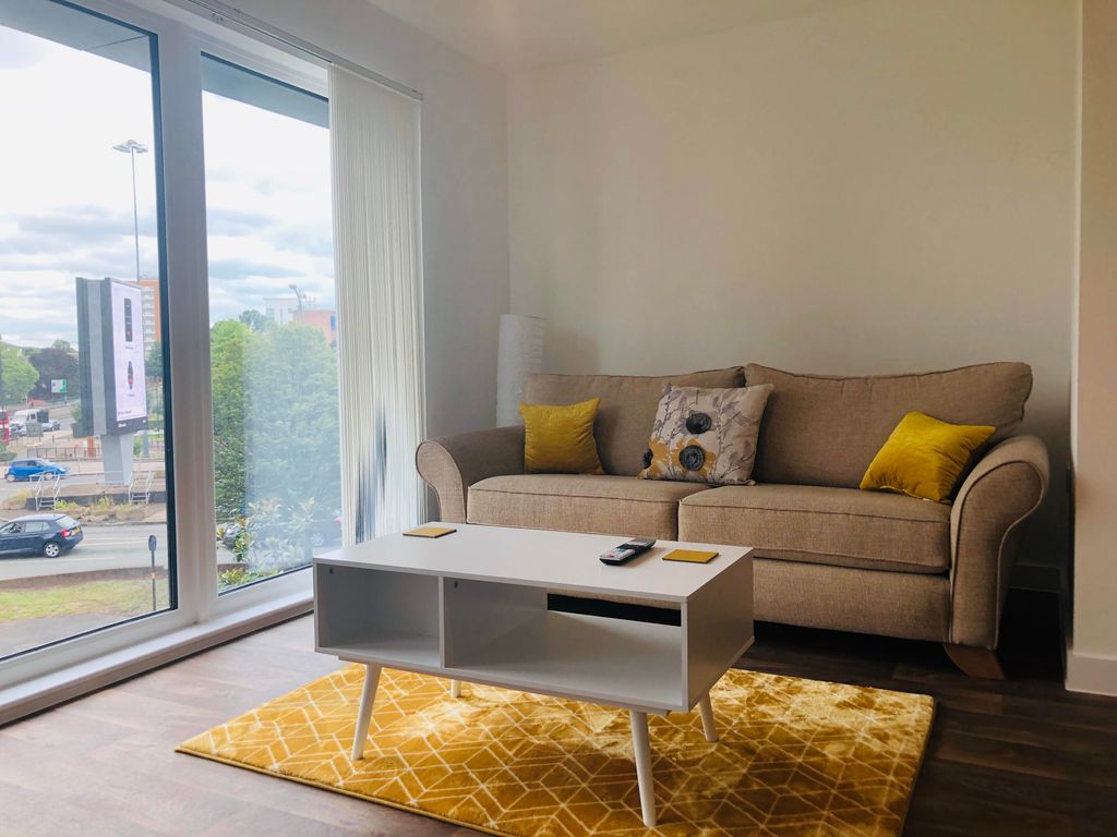 Property photo 1 of 8 Living Room