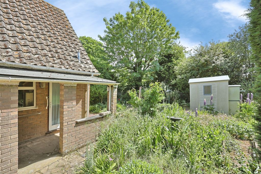 Property photo 2 of 18