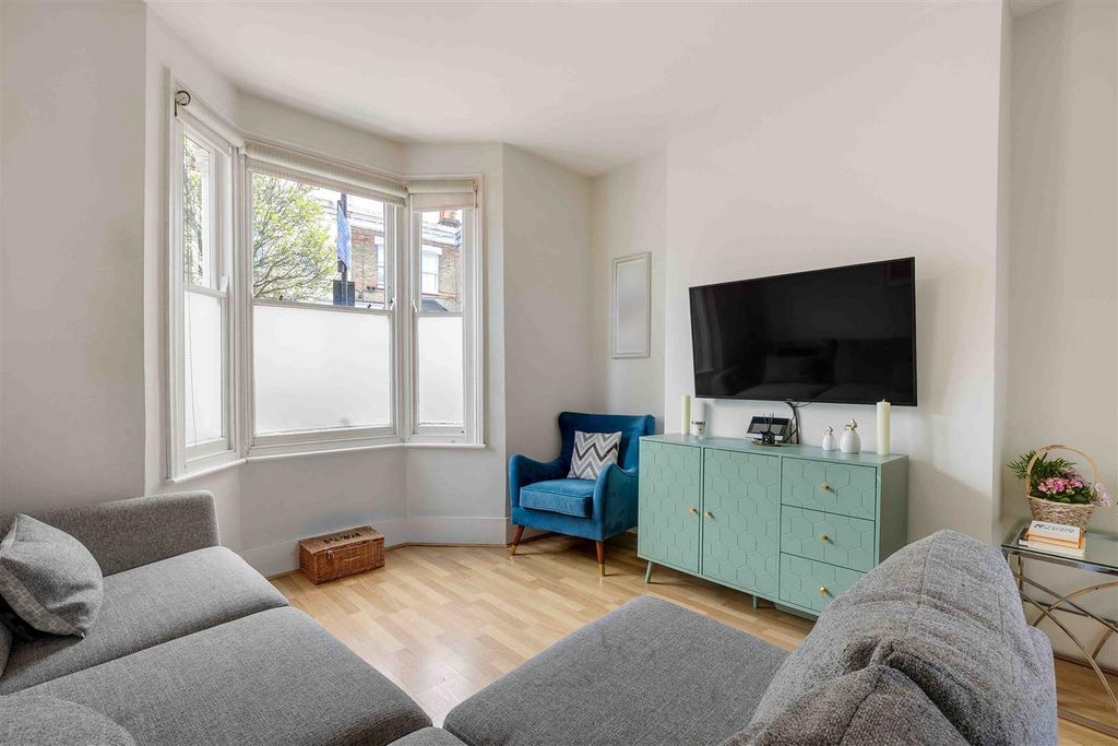 Property photo 2 of 16