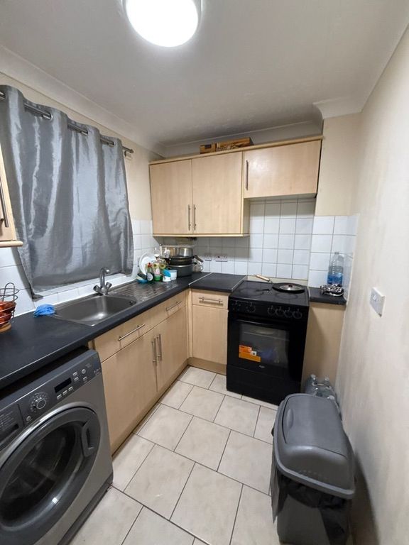 Property photo 2 of 3 Kitchen - Flat 7