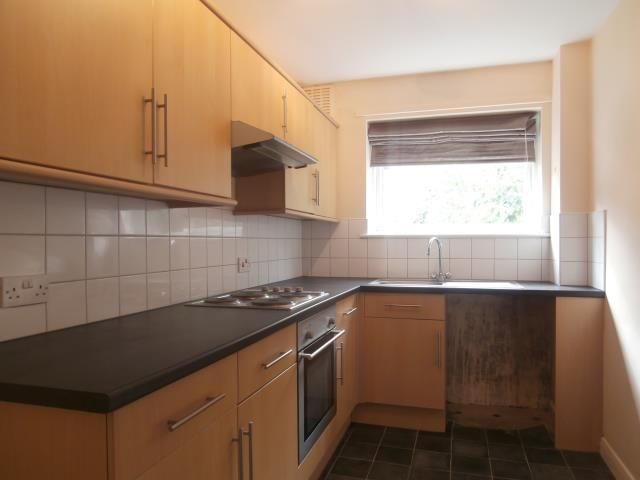 Property photo 2 of 4 Kitchen