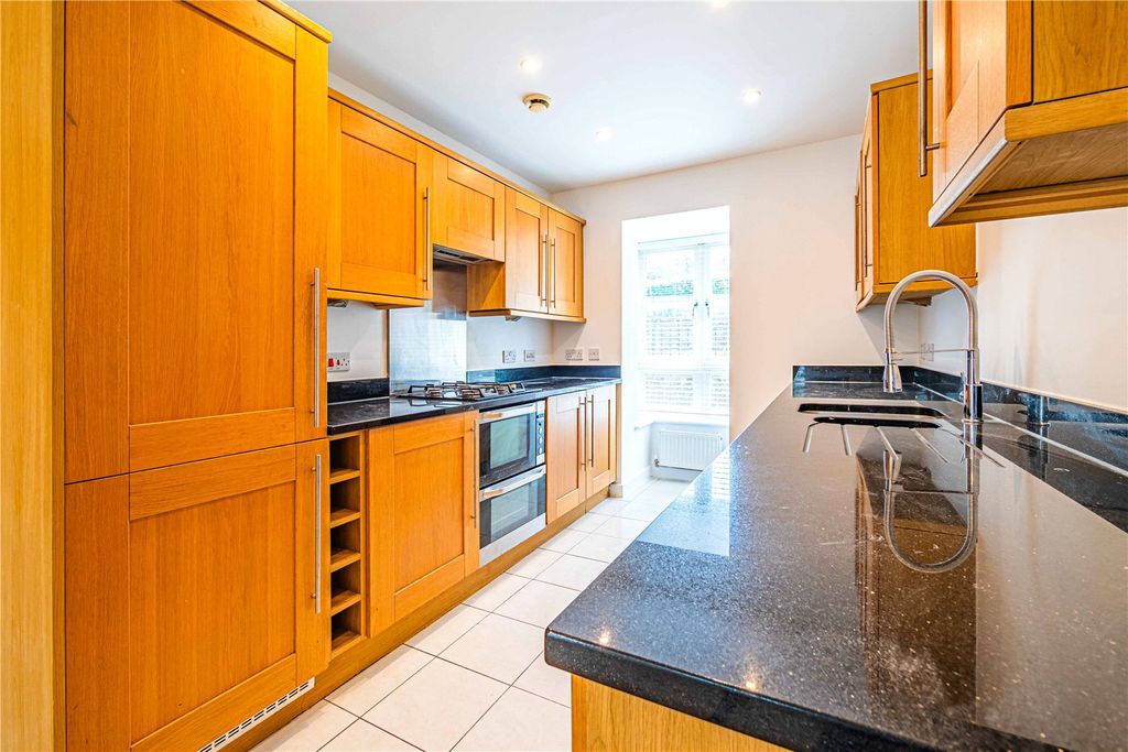 Property photo 2 of 15 Kitchen