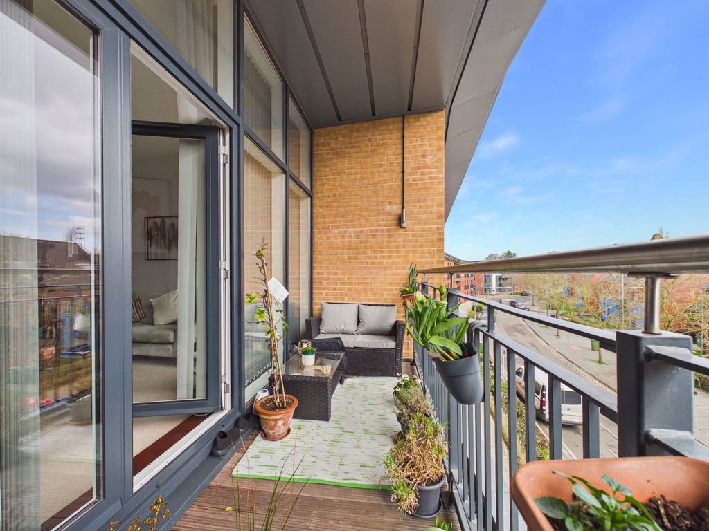 Property photo 3 of 9