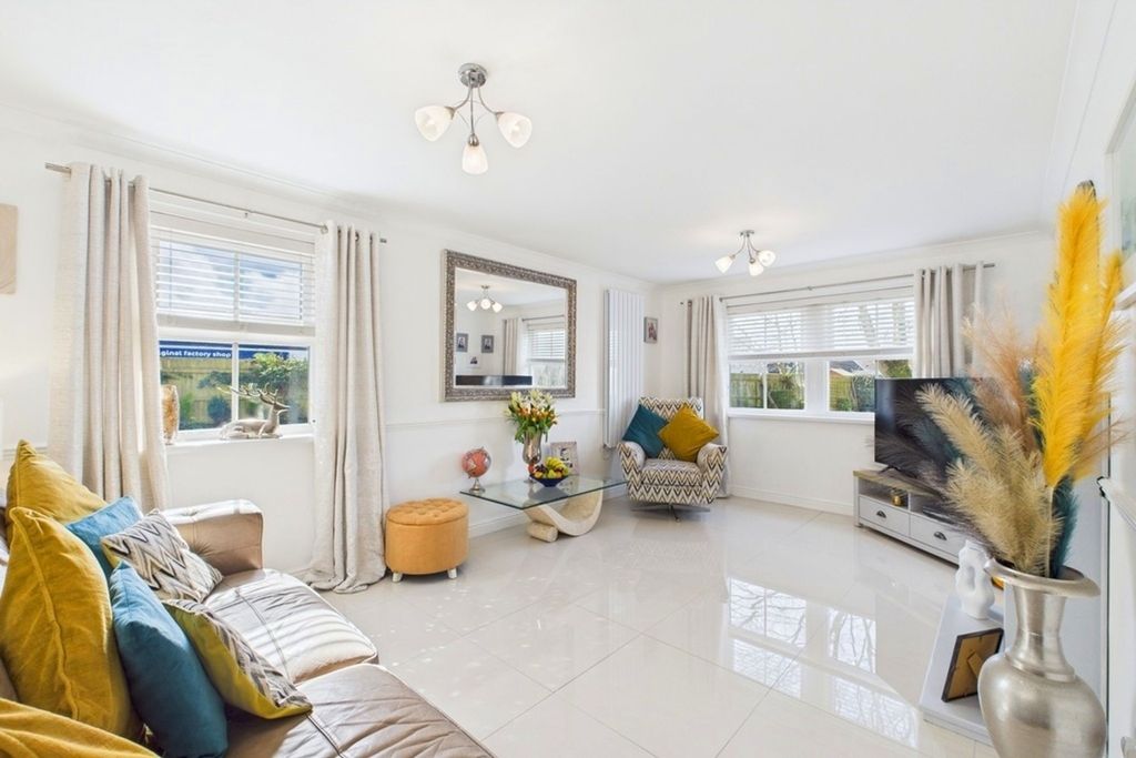 Property photo 2 of 20 Photo 19