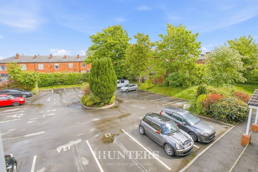Property photo 2 of 21 St Gabriels Mews (17).Jpg