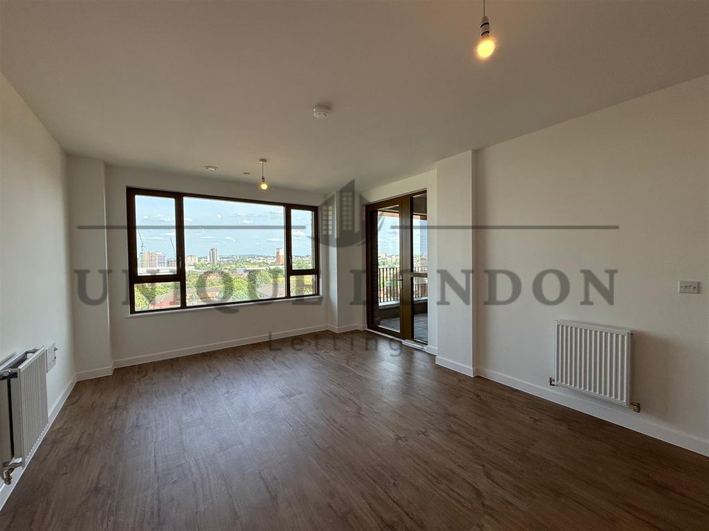 Property photo 1 of 12 61.Png