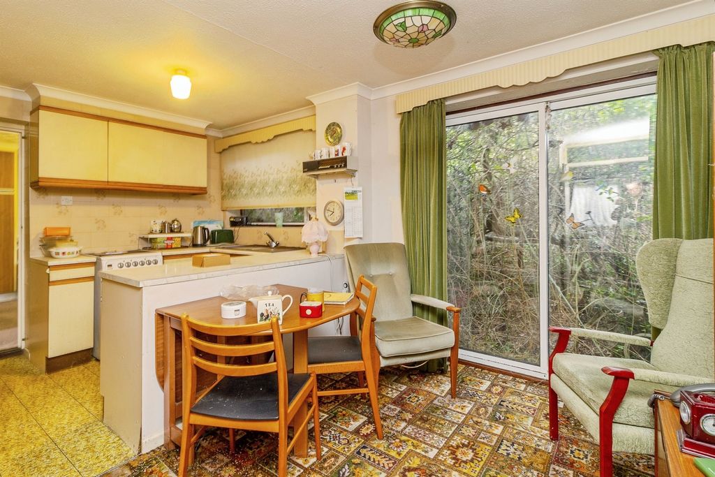 Property photo 3 of 20