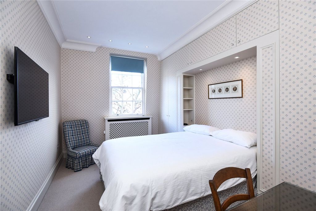 Property photo 2 of 7 Picture No. 18