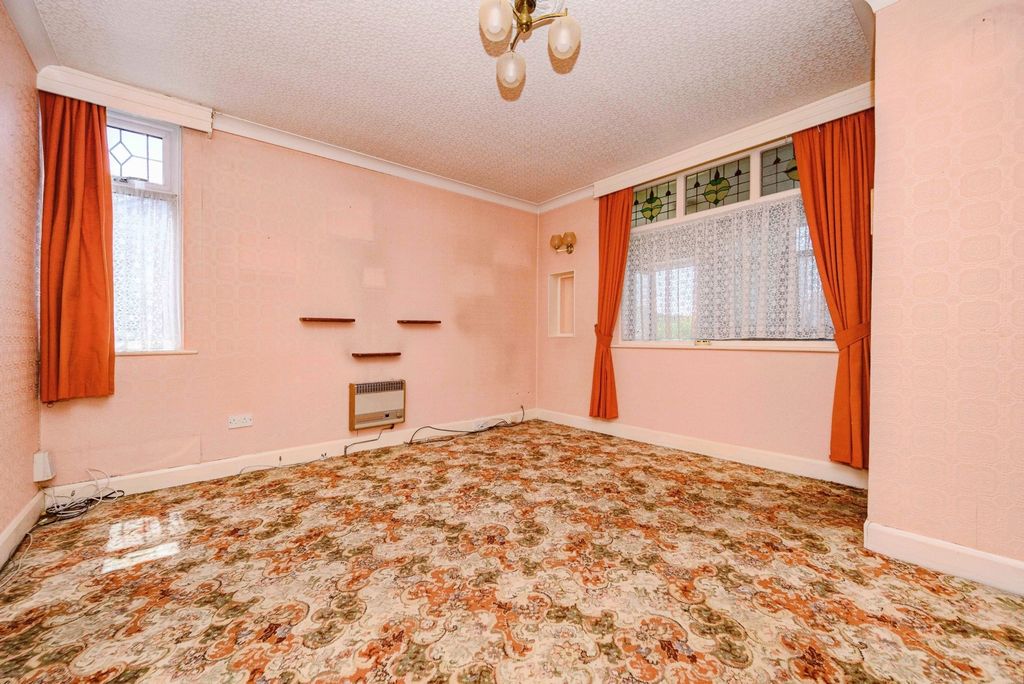Property photo 2 of 17 Pbox-Img.Jpg