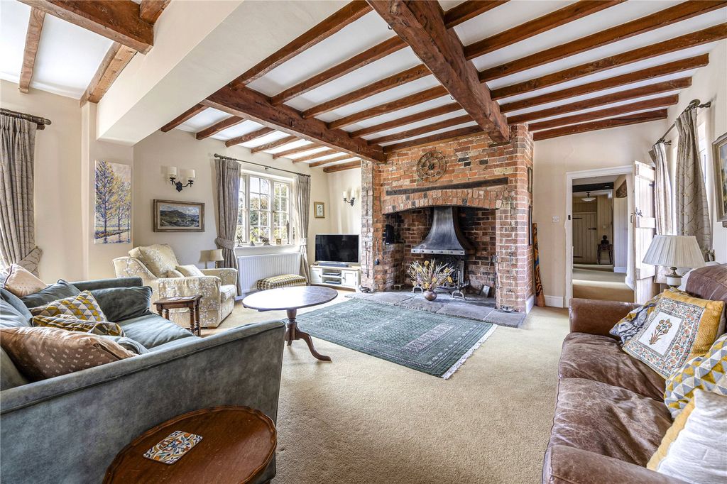 Property photo 3 of 24 Picture No. 04