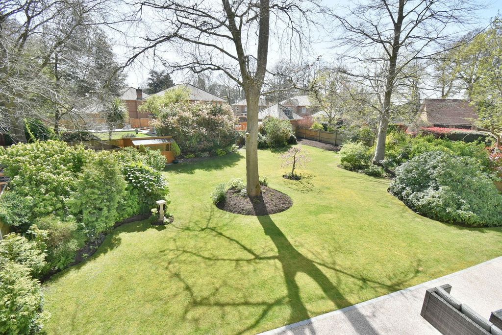 Property photo 3 of 36