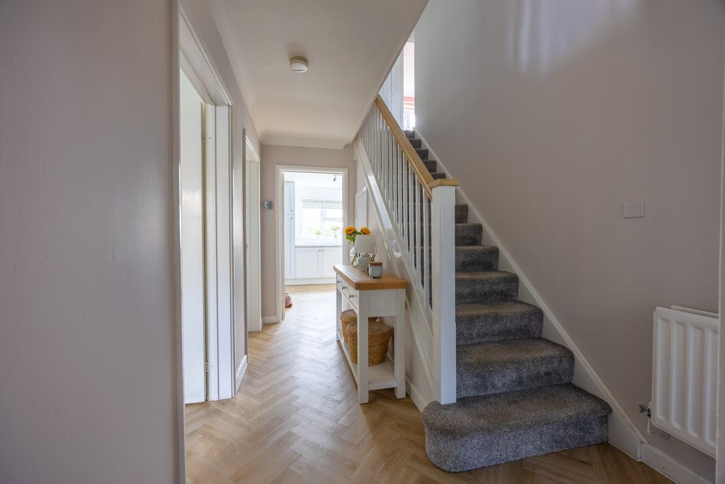 Property photo 2 of 49