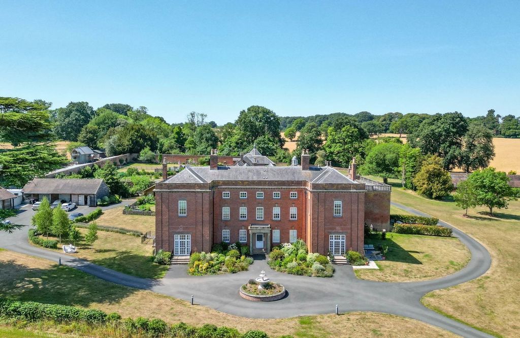 Property photo 1 of 30