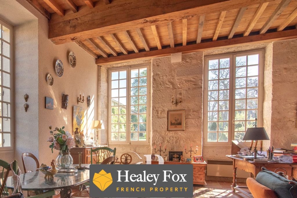 Property photo 2 of 34