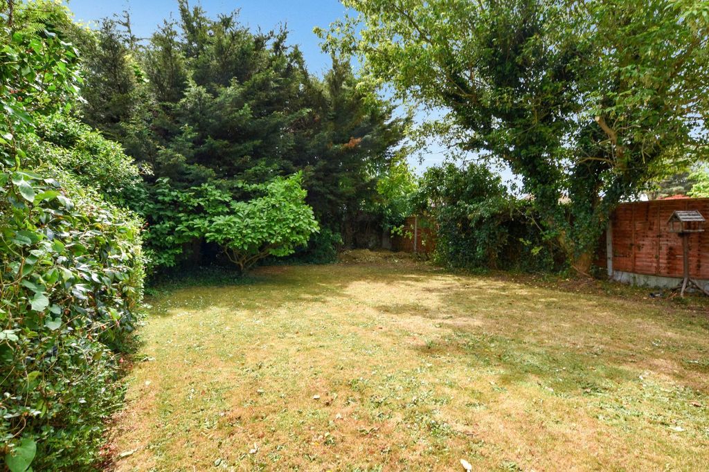 Property photo 2 of 17 Picture No. 10