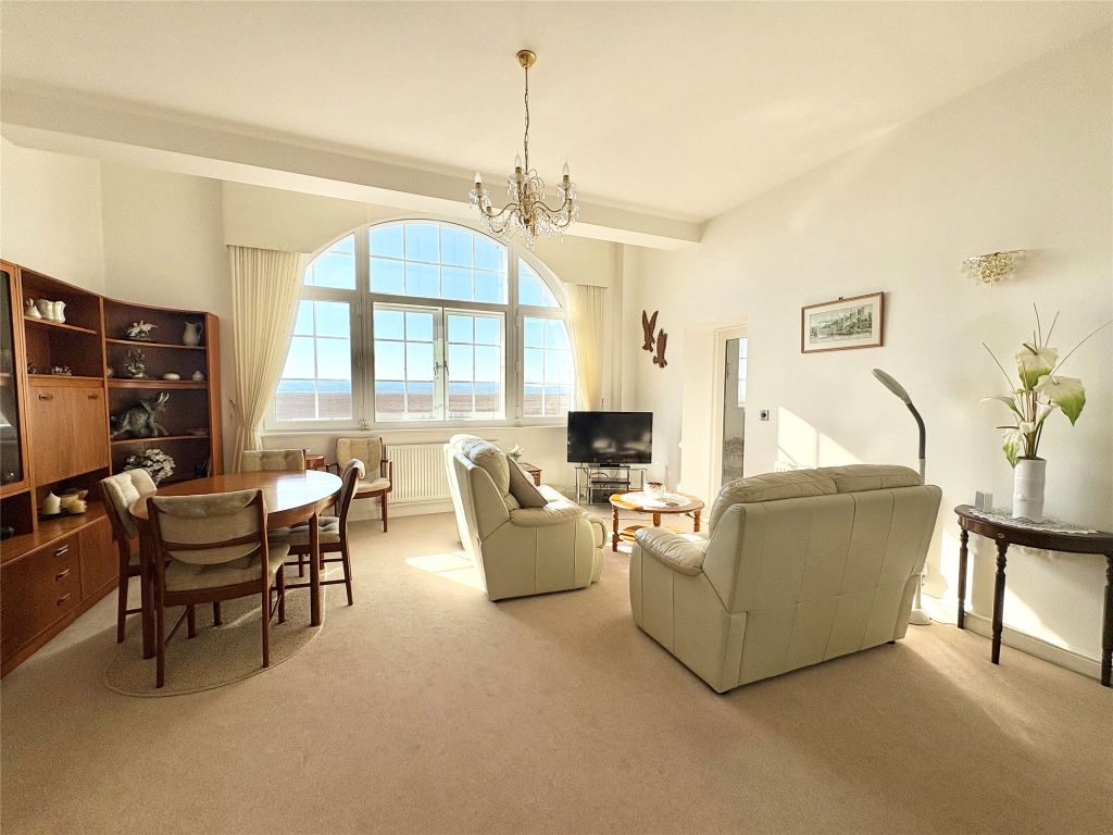 Property photo 2 of 24 Picture No. 17