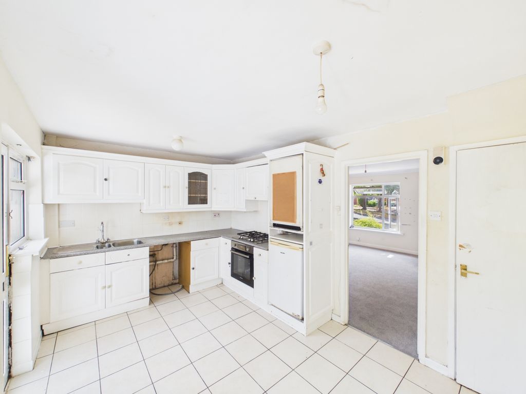 Property photo 3 of 10 Kitchen Diner