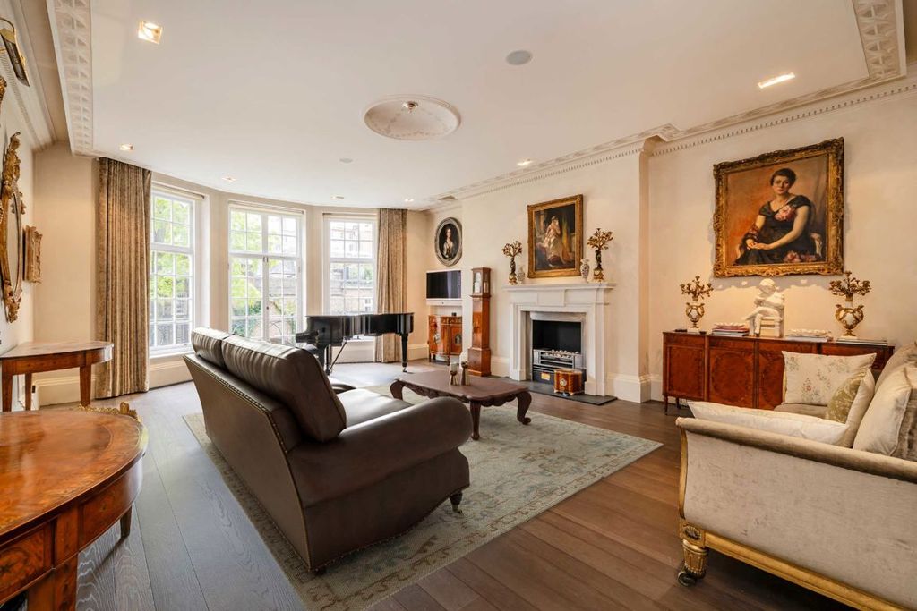 Property photo 3 of 6