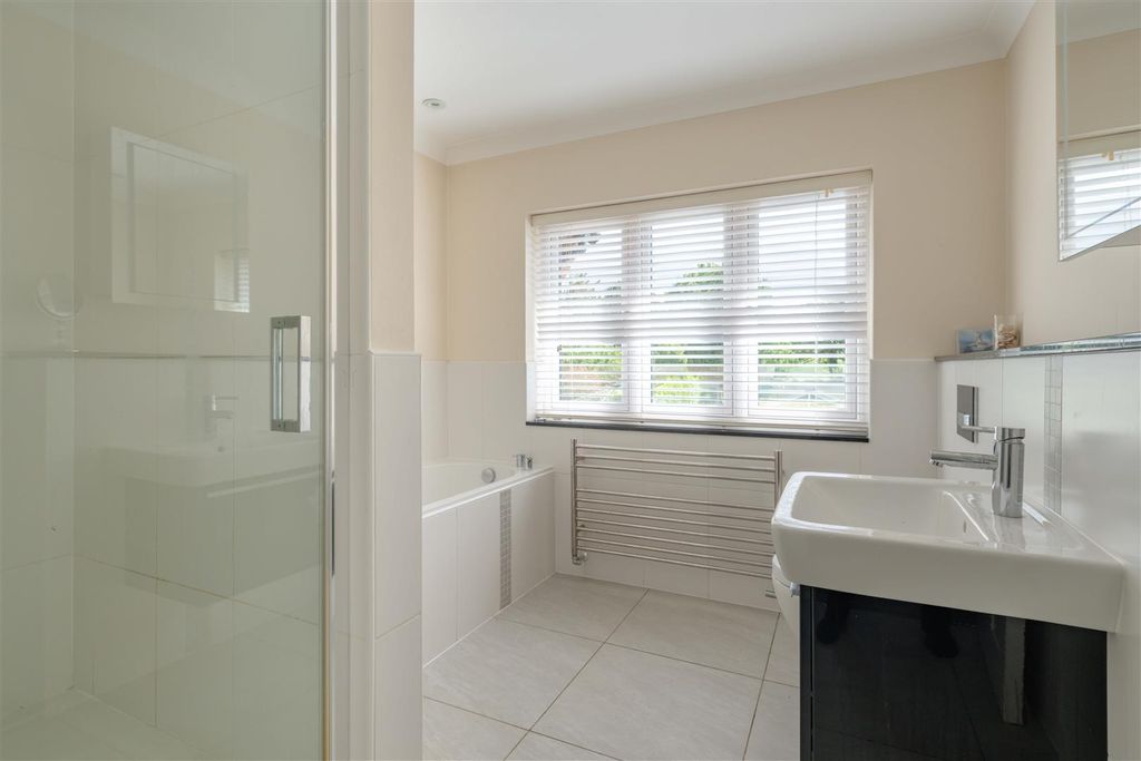 Additional image 27 of 5 bed detached house for saleMoulton Lane, Boughton, Northampton NN2