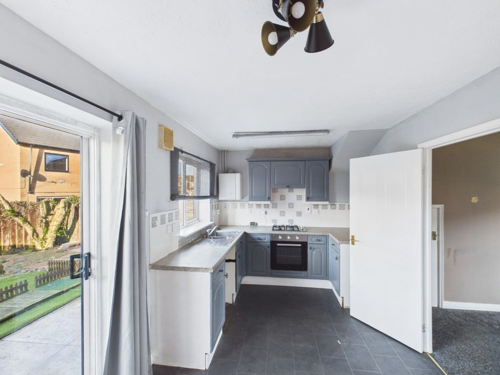 Property photo 2 of 11 4996753