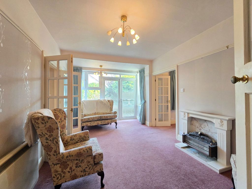 Property photo 2 of 16