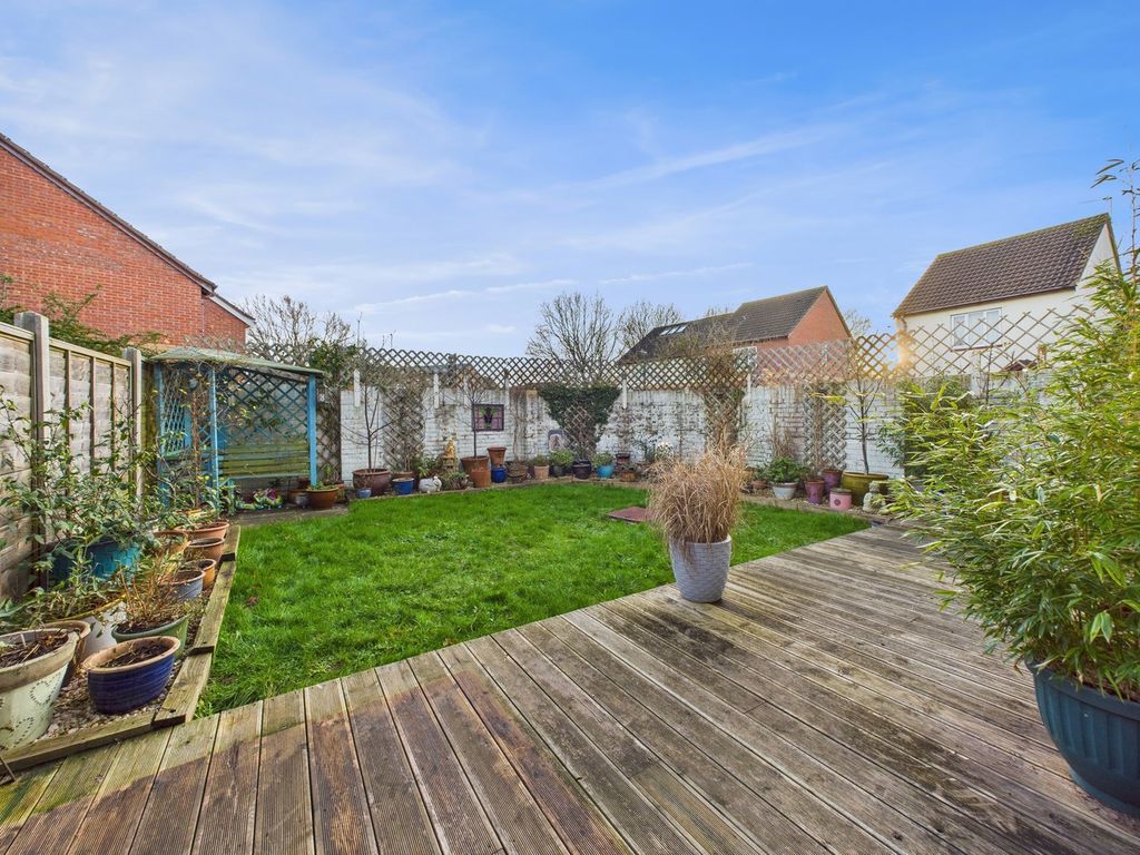 Property photo 2 of 20