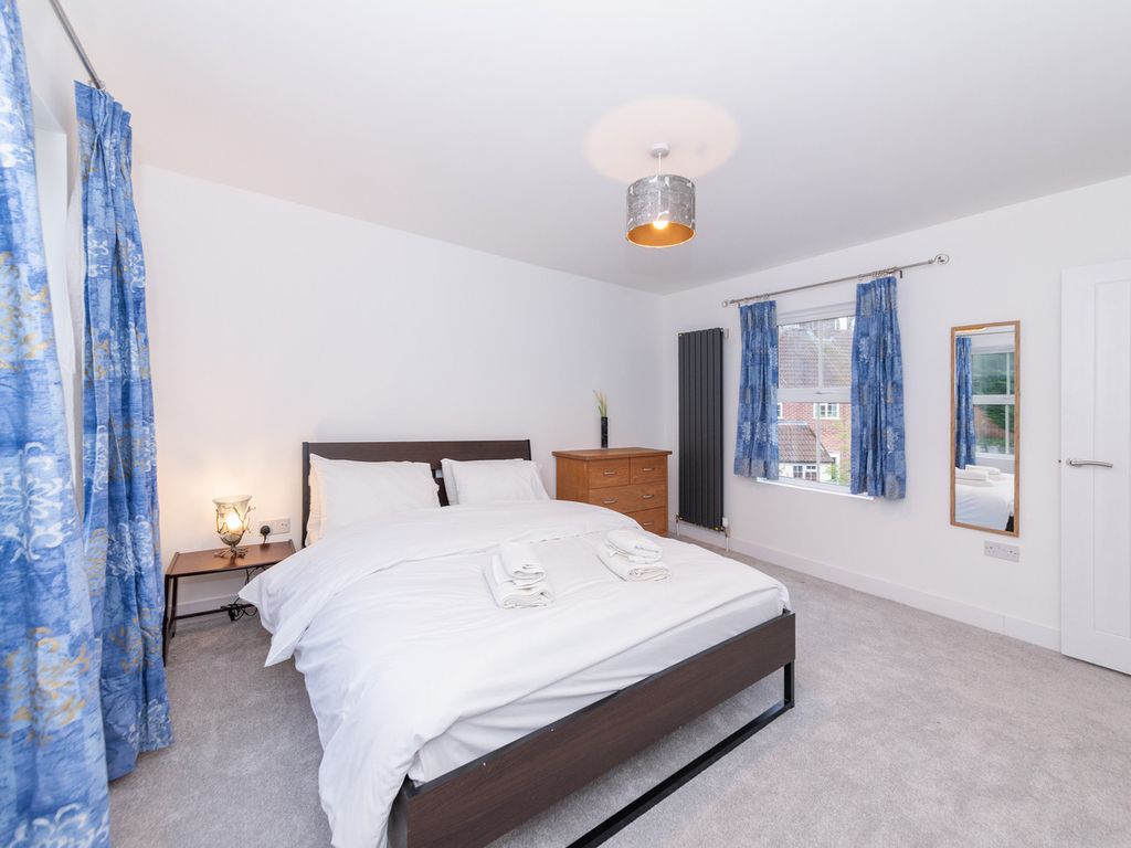 Property photo 1 of 36