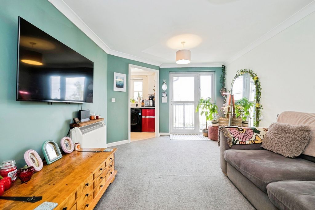 Property photo 2 of 17 Pbox-Img.Jpg