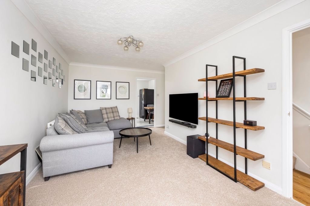 Property photo 2 of 18 Reception Room