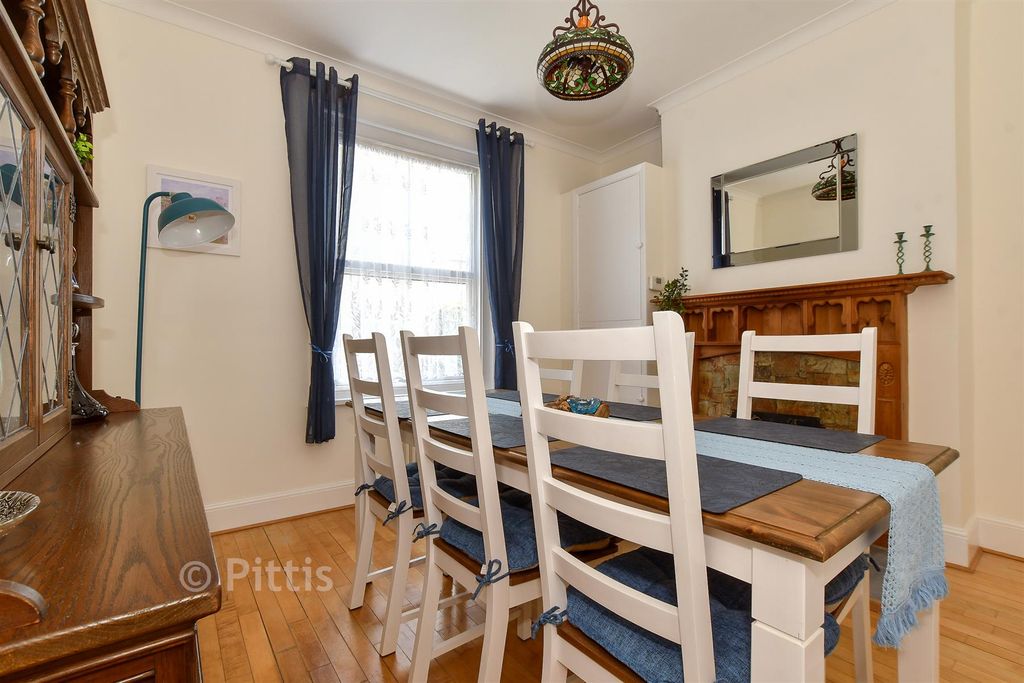 Property photo 1 of 15 Dining Room