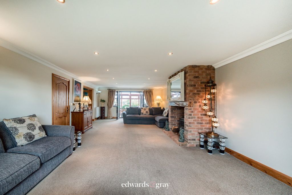 Additional image 4 of 4 bed detached house for saleAnsley Common, Nuneaton CV10
