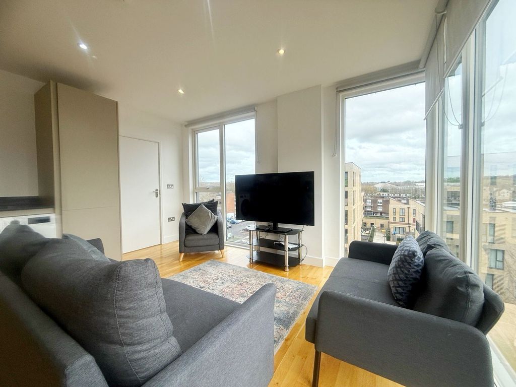 Property photo 3 of 21