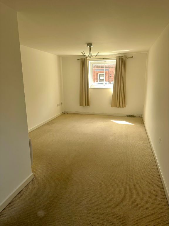 Property photo 3 of 8