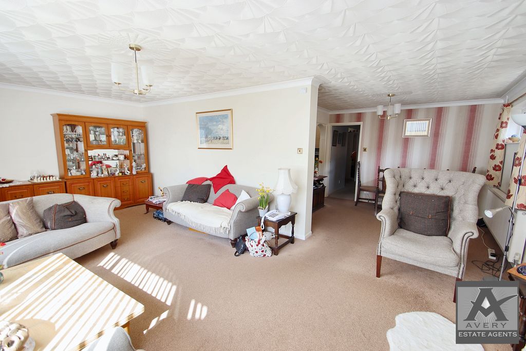 Property photo 2 of 20 Gallery