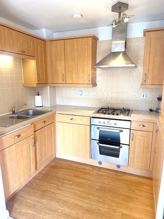 Property photo 2 of 9