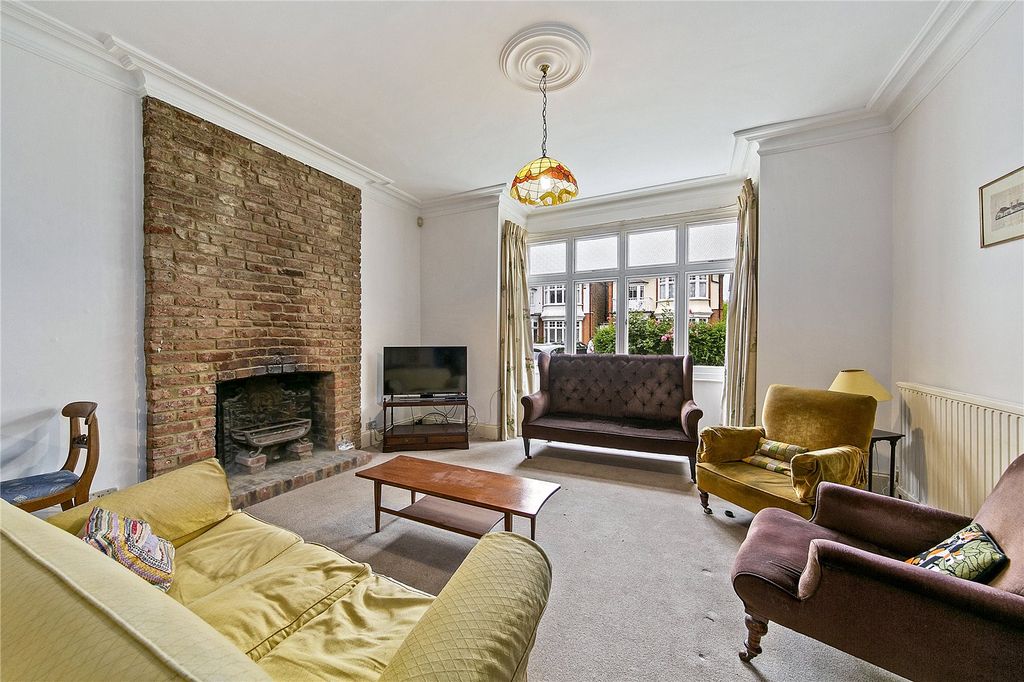 Property photo 2 of 17 Picture No. 06